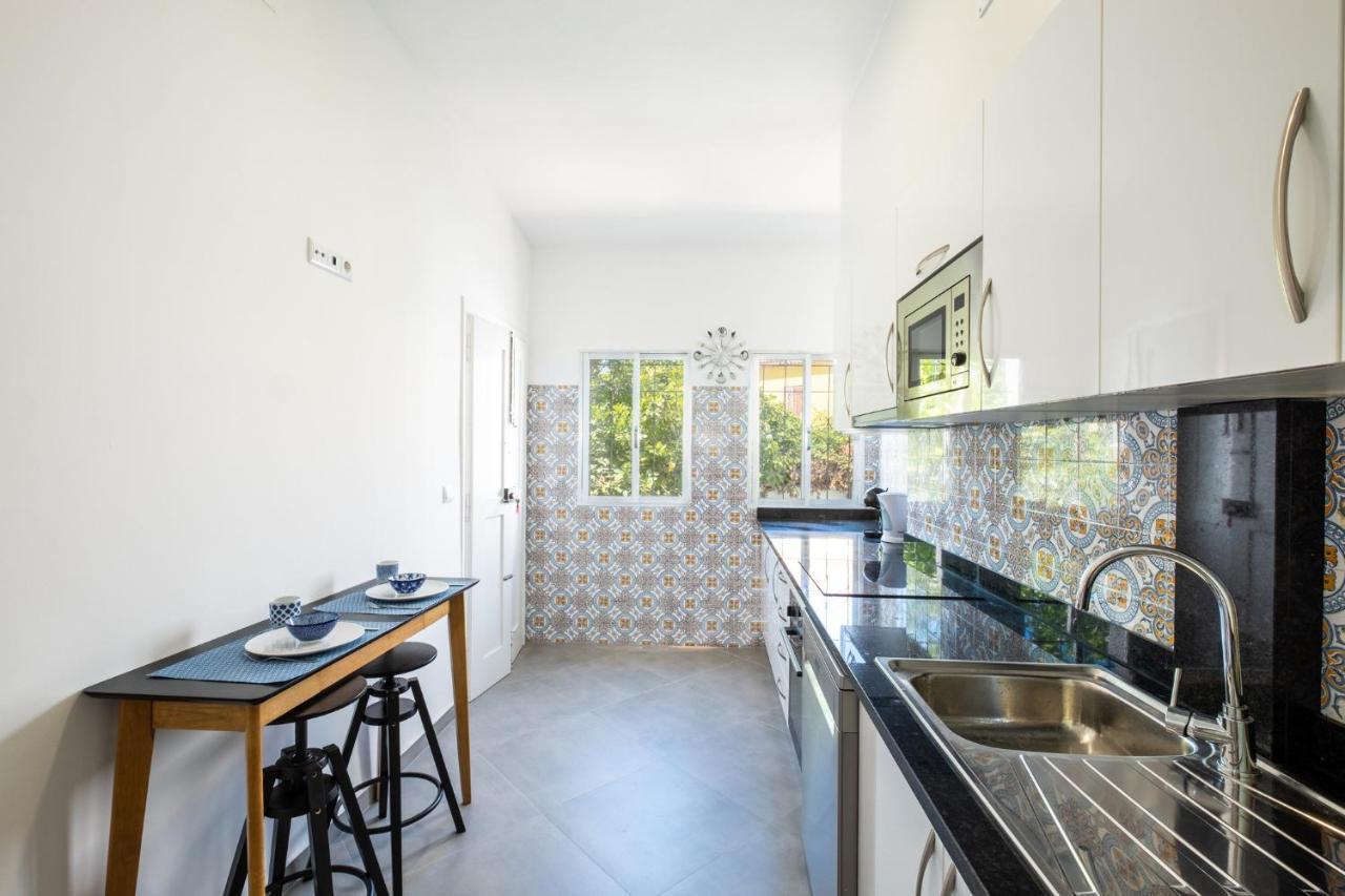 49 Guest House Lemon Luxury On The Beach Villa *
